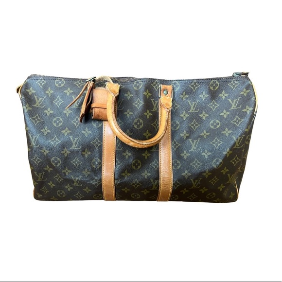 Louis Vuitton Handbags - Authentic Louis Vuitton Keepall 45 in vintage Monogram with free twilly